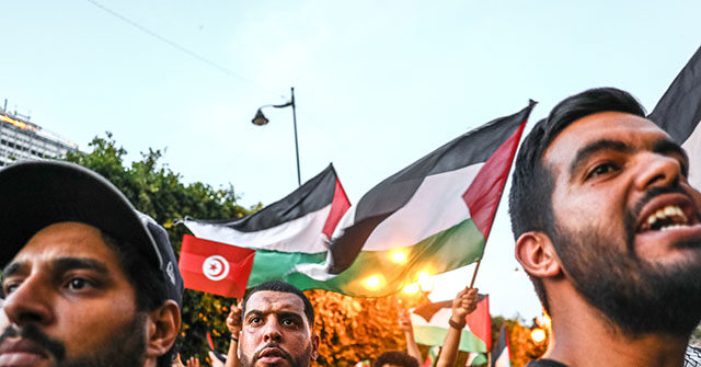 U.S. Visas for Palestinian Passport Holders Put on Hold by Trump Administration