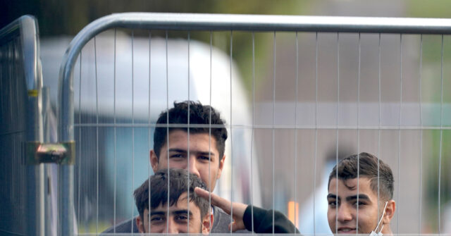 Unauthorized Migrants Take Legal Action Against UK Government for Millions over 'Illegal Detention'