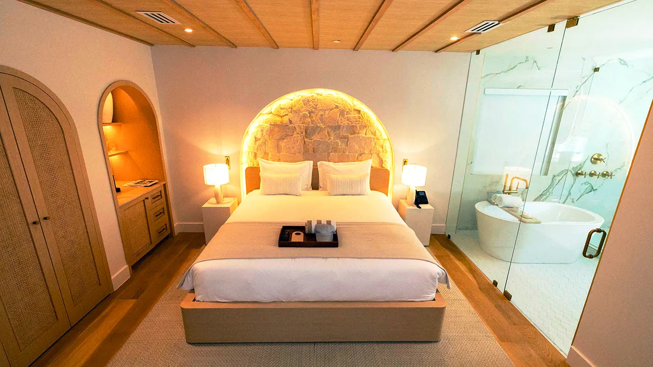 Ways to find hidden cameras and safeguard your privacy in hotels while staying there