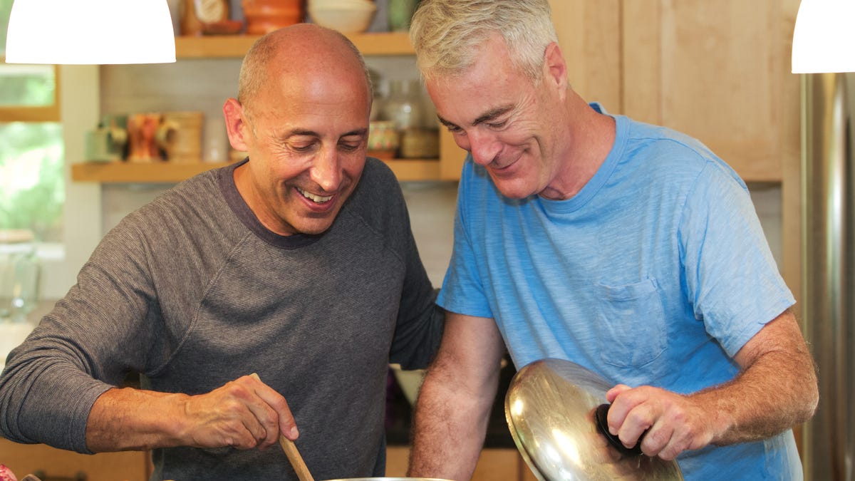 What is the average amount in a 401(k)? Retirement savings by decade