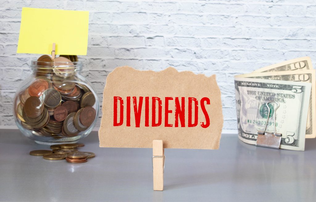7 Dividend Stocks to Keep for the Next 20 Years