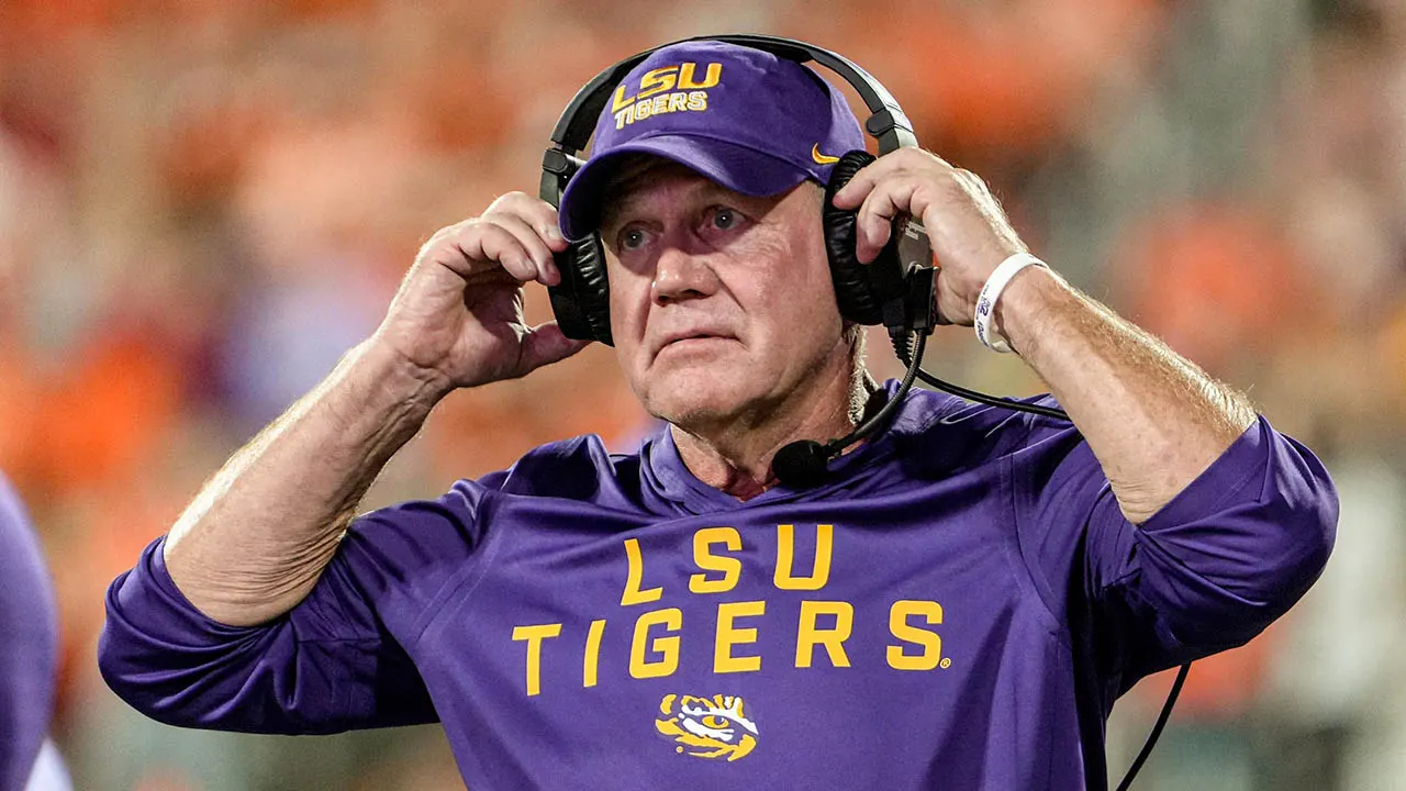 A closer look at Brian Kelly's brief and unsuccessful time at LSU