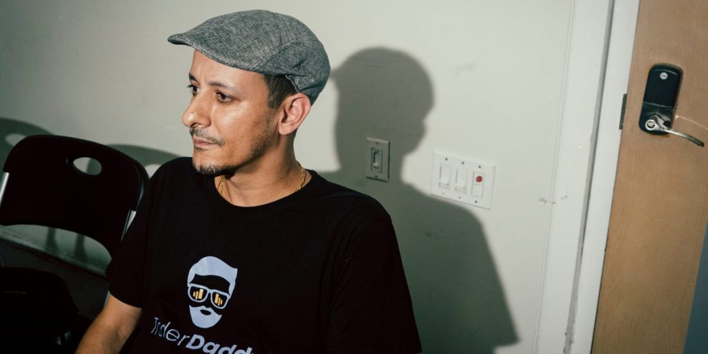 A highly solitary activity: Day traders on the isolating challenge of earning a living in the stock market