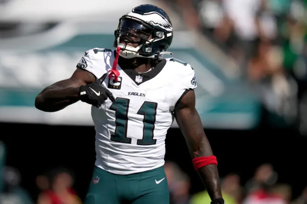 A.J. Brown talks about his troubling post on social media regarding the Eagles.