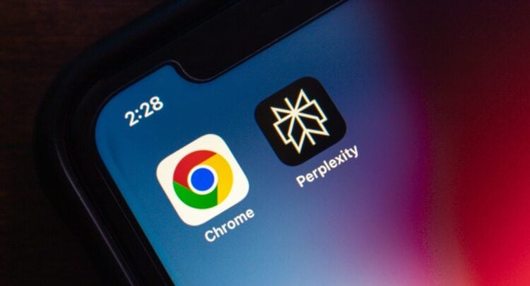 Alphabet Stock (GOOGL) Declines as Perplexity Announces Free Version of Its $200 AI Browser