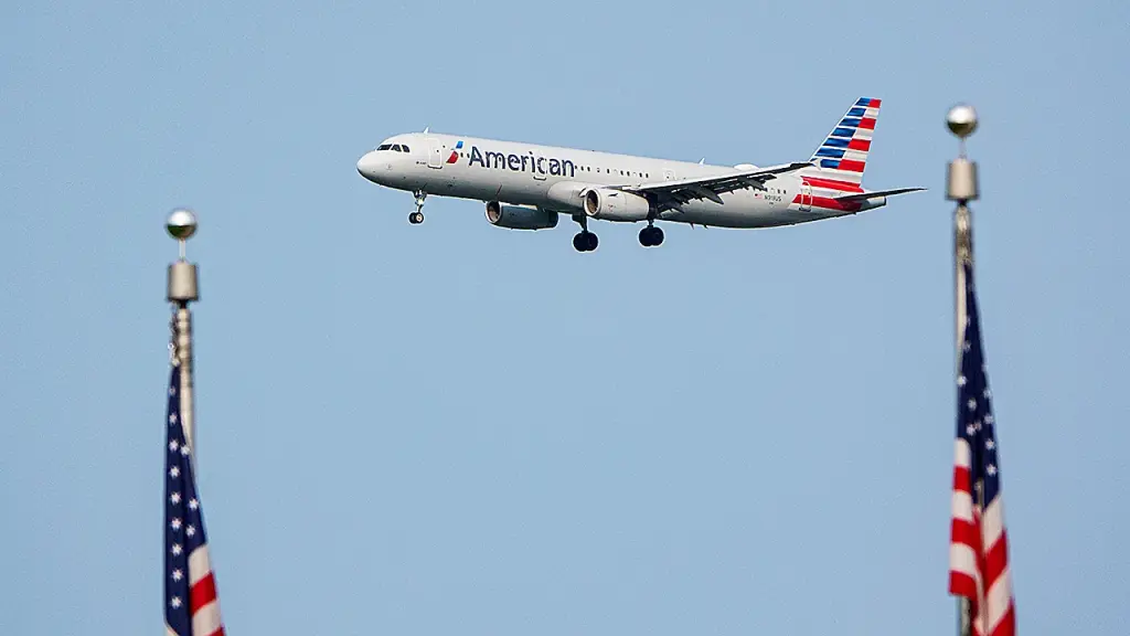 American Airlines flight cancels takeoff at LAX because of runway issue
