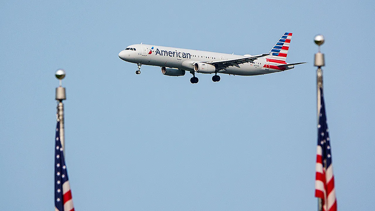 American Airlines flight cancels takeoff at LAX because of runway issue