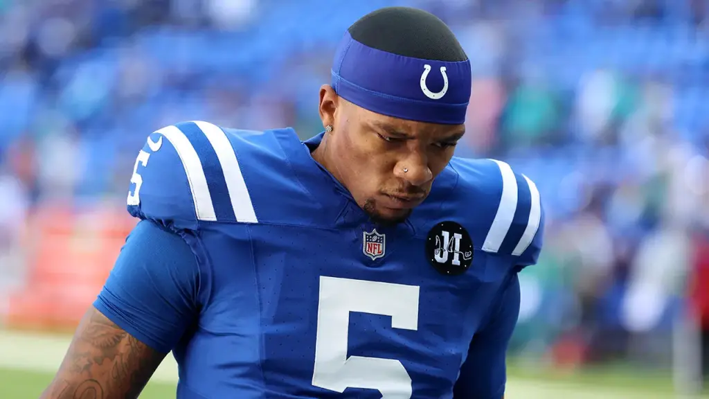 Anthony Richardson of the Colts gets injured during warmups
