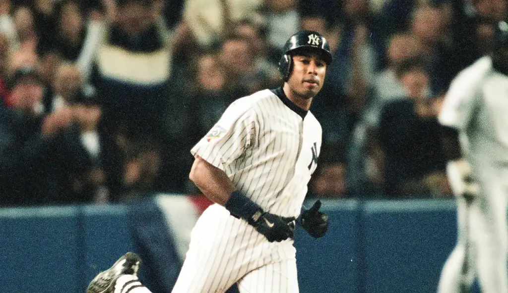 Bernie Williams offers guidance to the Yankees after starting the ALDS down 2-0.