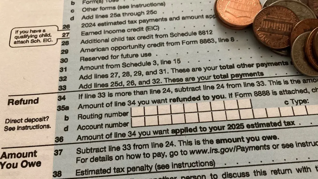 Bigger tax refunds anticipated in 2026 due to Trump tax law and IRS delay