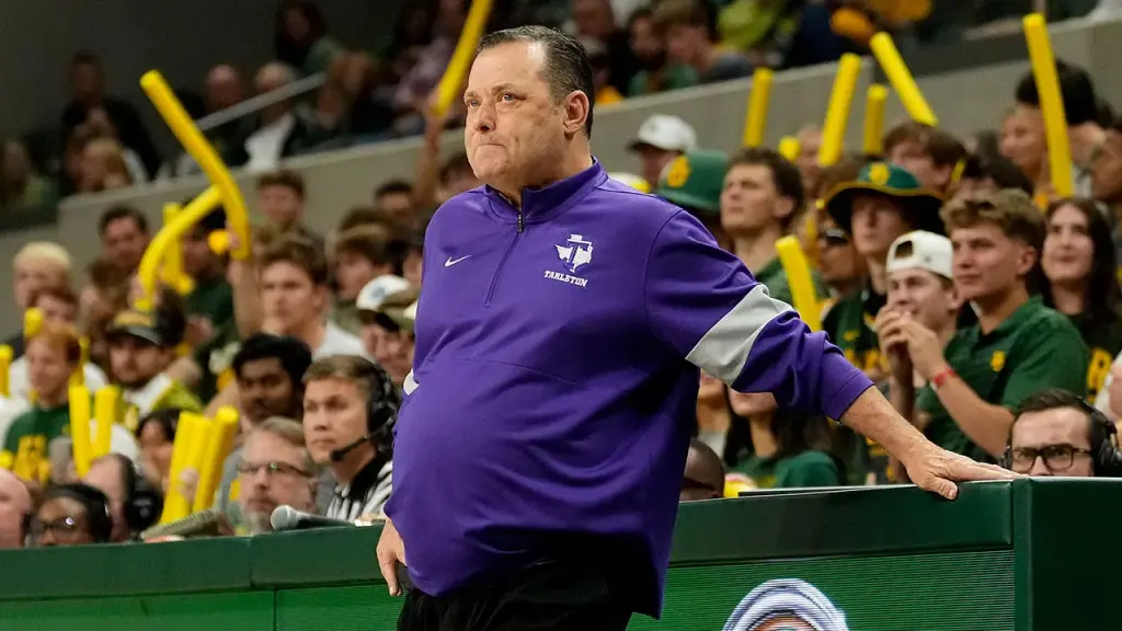 Billy Gillispie of Tarleton State facing investigation in college basketball
