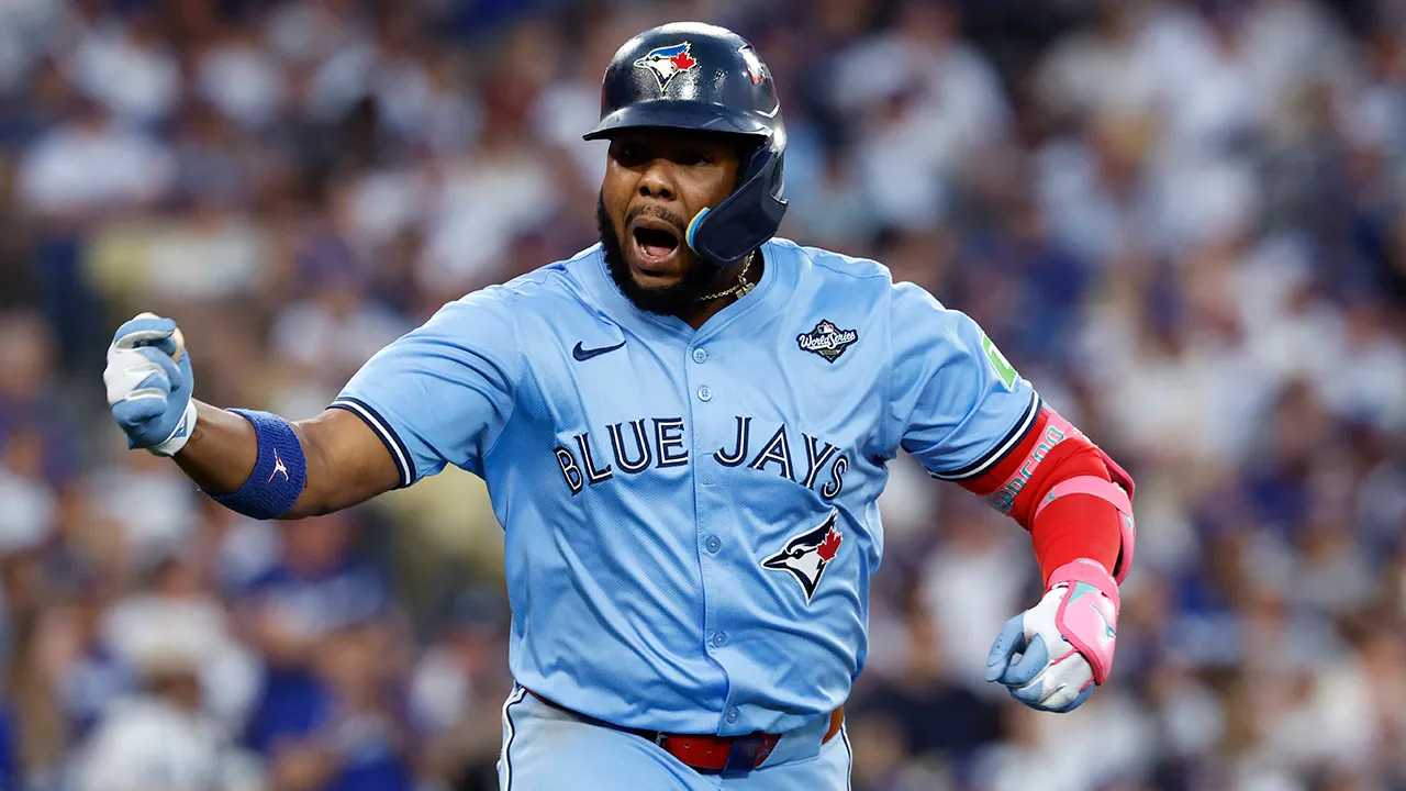 Blue Jays bounce back to tie World Series following long Game 3