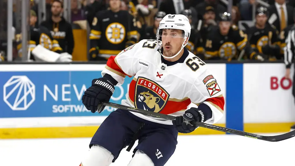 Brad Marchand takes on youth hockey coaching after the passing of a friend's daughter from cancer