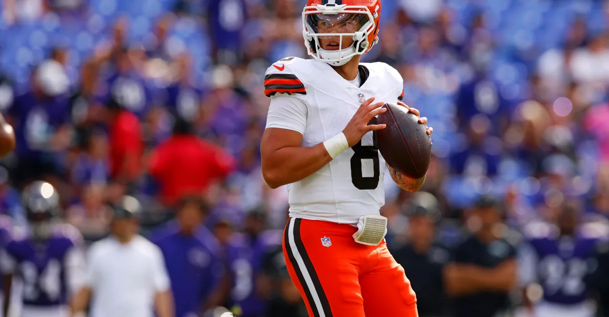 Browns will begin rookie quarterback after Joe Flacco is sidelined.