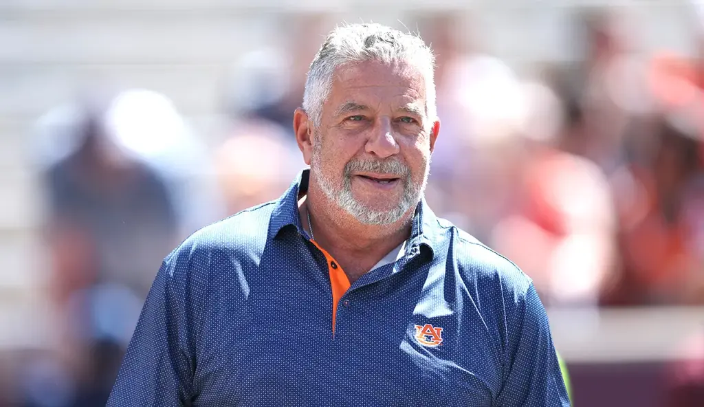 Bruce Pearl becomes a basketball analyst for CBS following his exit from Auburn.