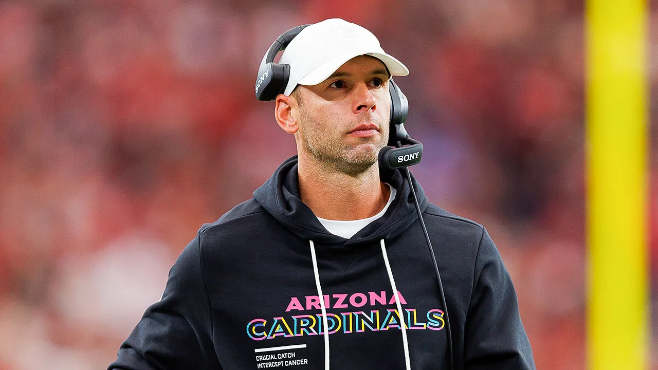 Cardinals coach Jonathan Gannon fined $100,000 for incident on the sideline