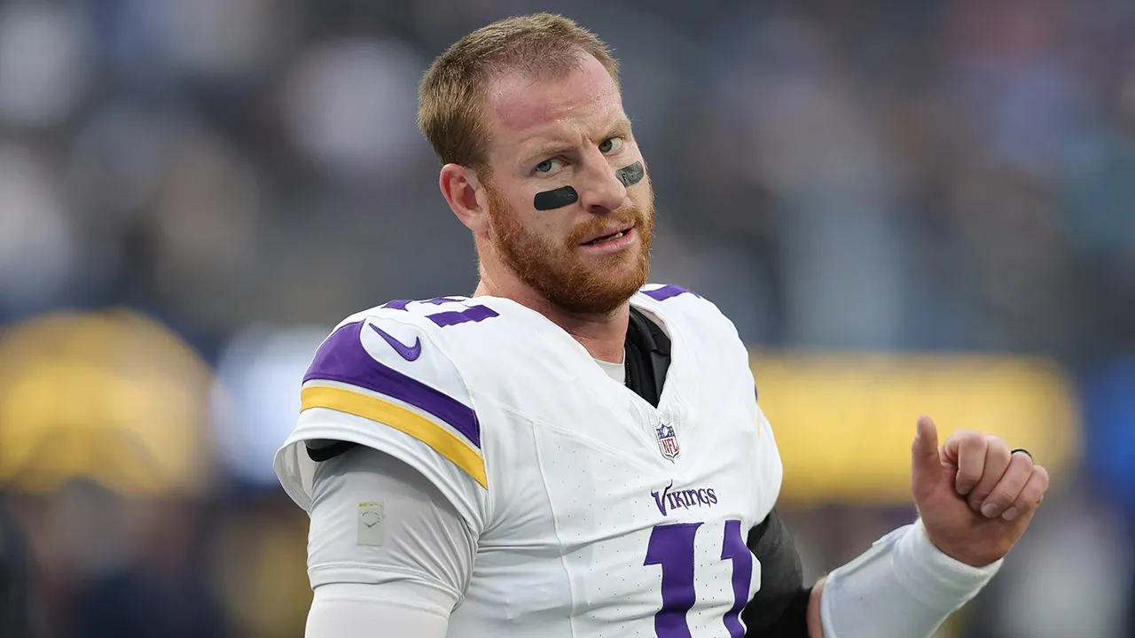 Carson Wentz placed on injured reserve by the Vikings