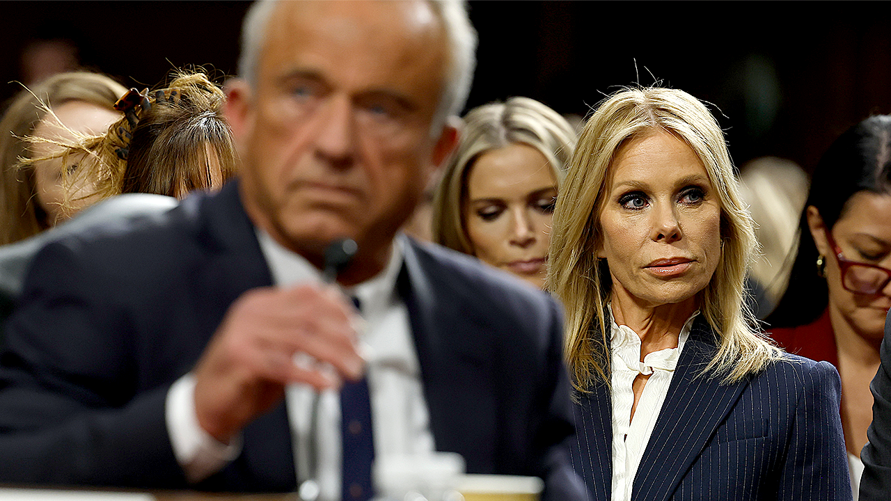 Cheryl Hines questioned about her husband's supposed online relationship with a journalist.