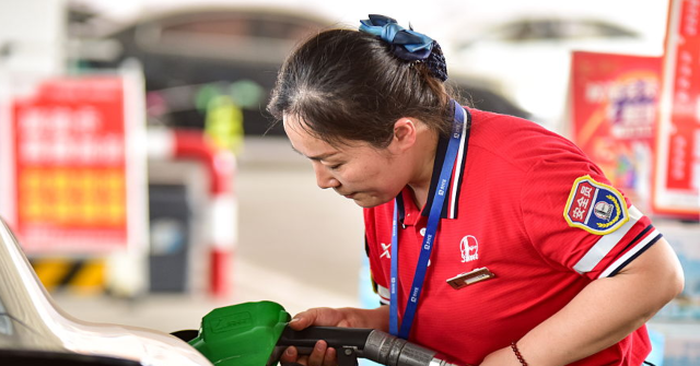 China Warns of Response If U.S. Moves to Give Up Russian Oil