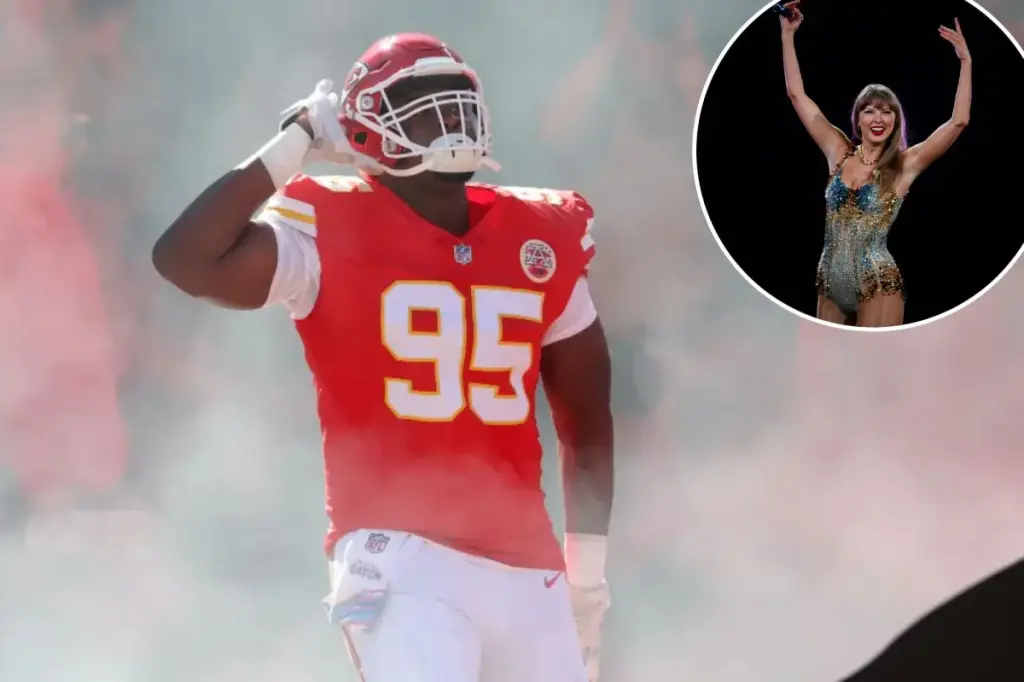 Chris Jones enjoys Taylor Swift music after Chiefs practice
