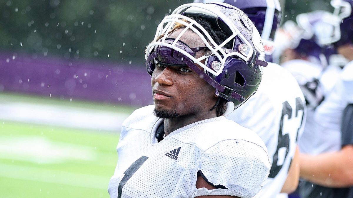 College football player achieves NCAA record in victory