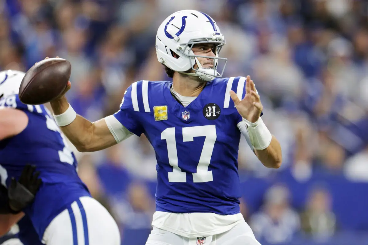 Colts aim to keep Daniel Jones past 2025 after strong beginning