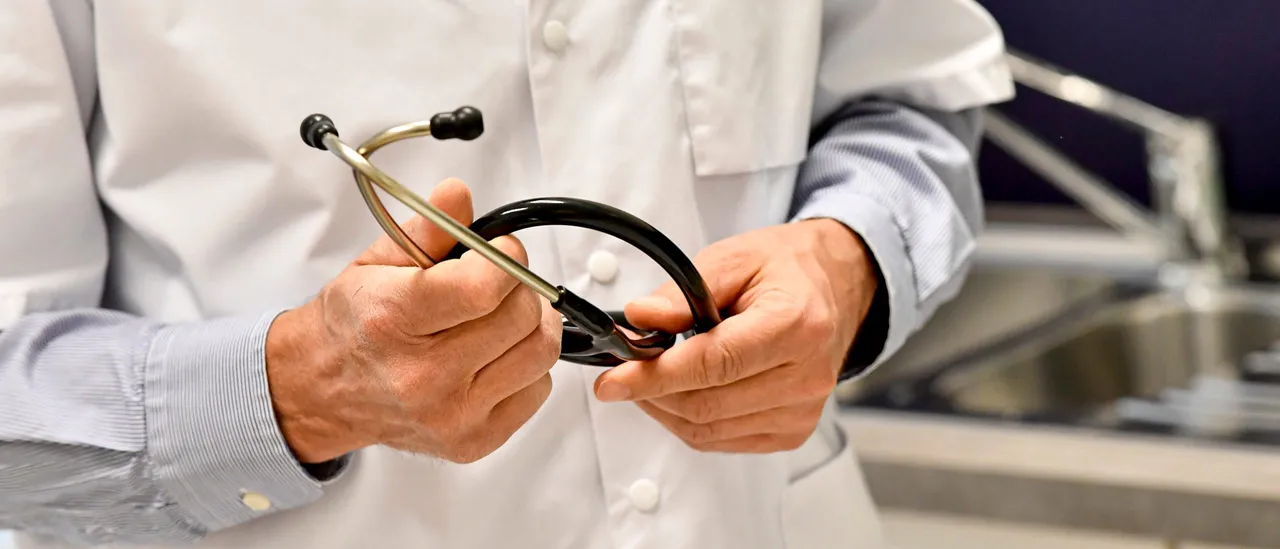 Corporate Fact Checkers Overlook Important Facts While Rejecting Claims That Democrats Aim to Provide Free Healthcare to Undocumented Individuals