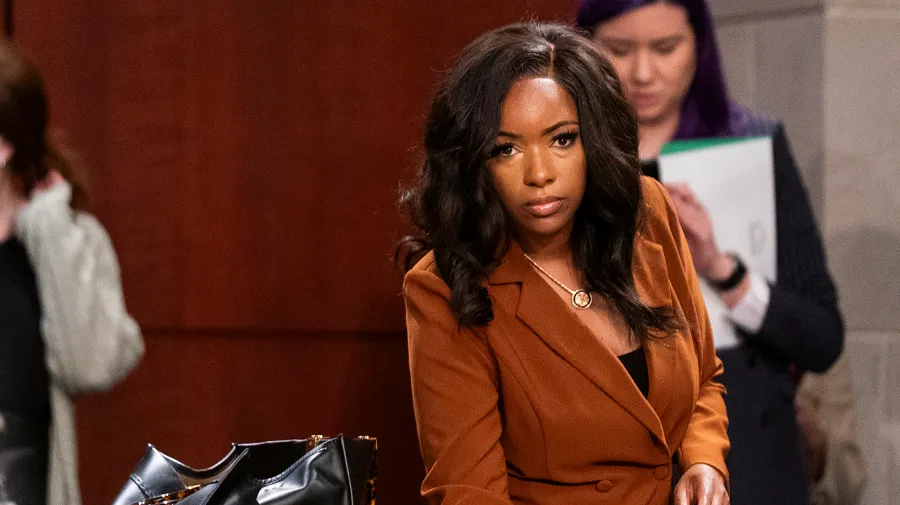 Crockett questions White House shutdown messaging: 'How is this not against the Hatch Act?'