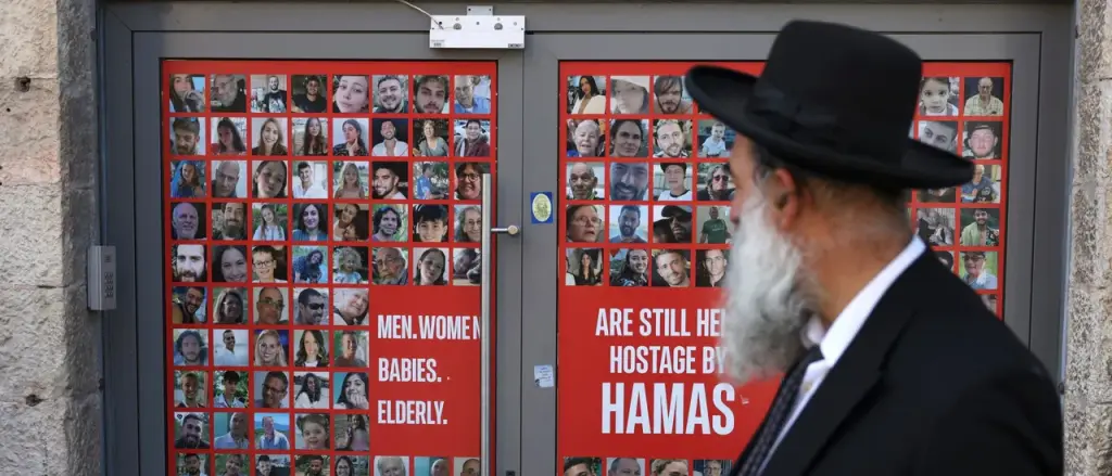 DOJ Concerned About Possible 'Backlash' Against Muslims Amid Surge in Antisemitic Violence, Documents Reveal