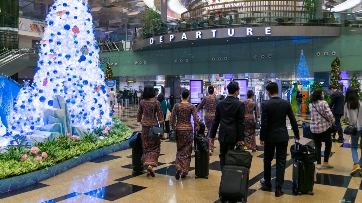 Data shows that booking holiday flights in October offers the lowest prices.