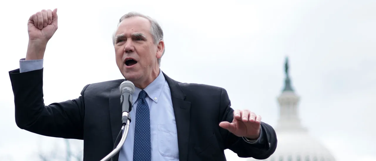 Democrat Makes Unpaid Capitol Police Work Overnight to Criticize Republicans