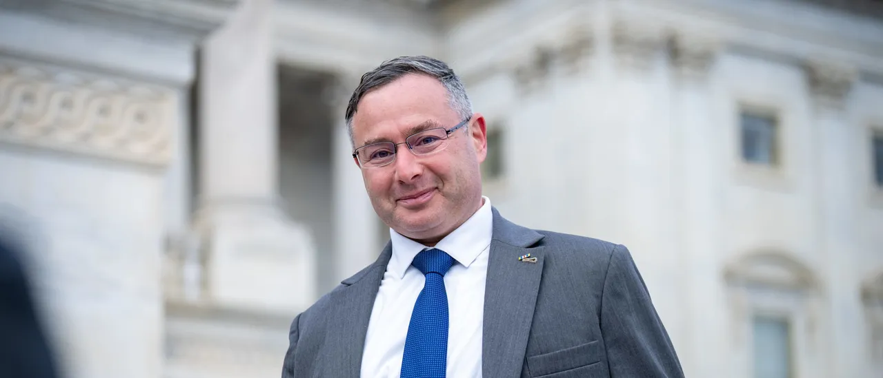 Democrat Representative Reaffirms Support for Candidate Who Imagined Harm to Political Opponent’s Children