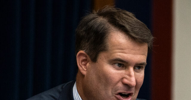 Democratic Representative Shifts Away from AIPAC While Maintaining Connections to NIAC Tied to the Iranian Government