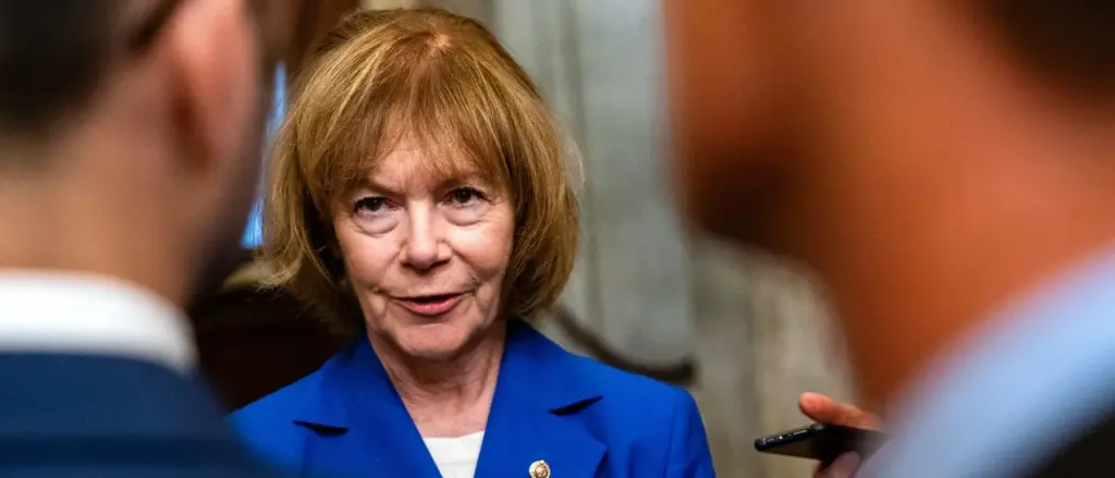 Democrats Divided on Federal Pay During Shutdown When Questioned About Their Own Paychecks