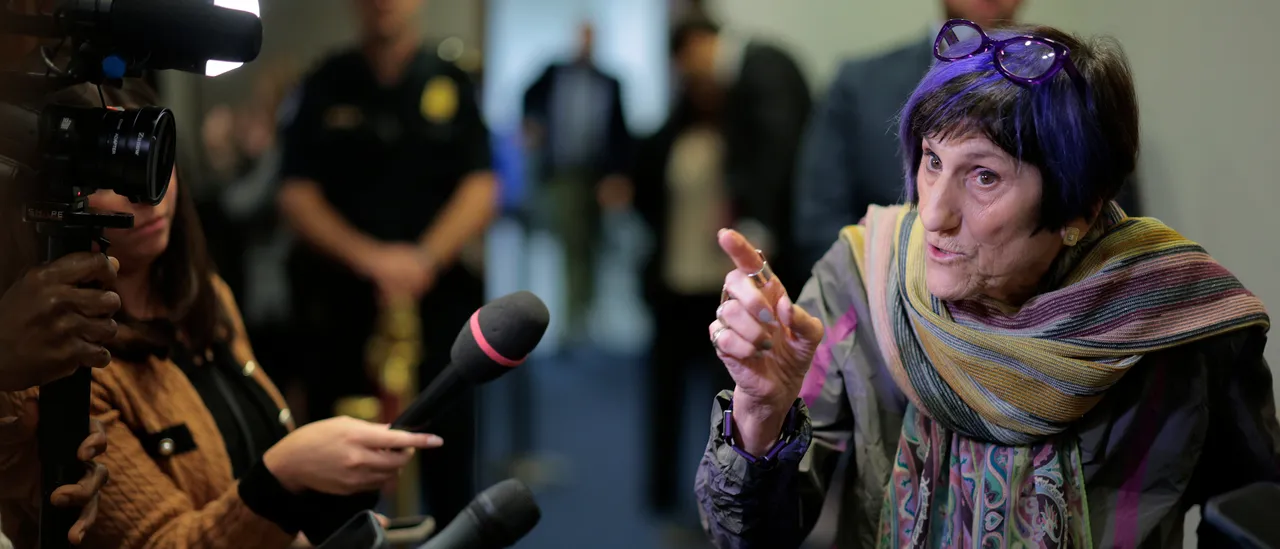 Democrats Split Over Trump's Plan to Fund Troops Amid Schumer Shutdown