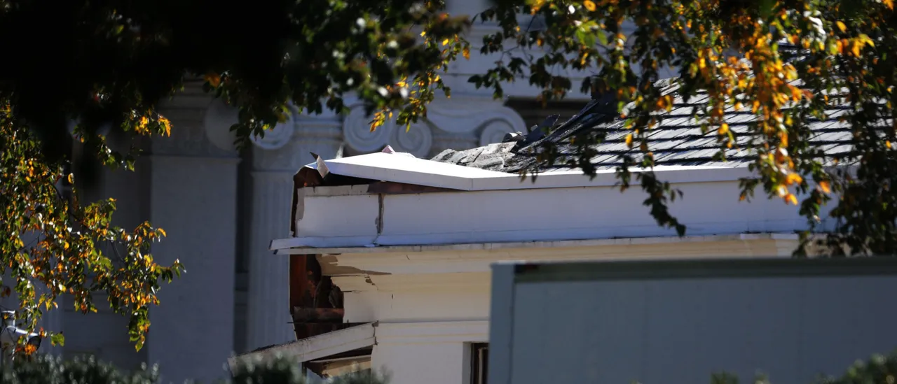 Democrats Try to Criticize Trump's White House Ballroom Project Using Image of a Foreign Landmark