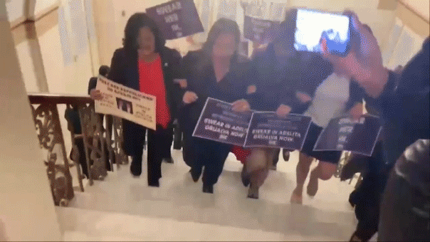 Democrats invade Johnson's office requesting the swearing-in of a new representative