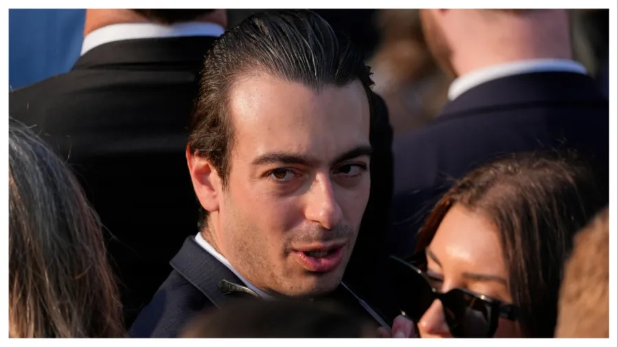 Democrats urge Trump to withdraw nominee for watchdog office following allegations of racist texts