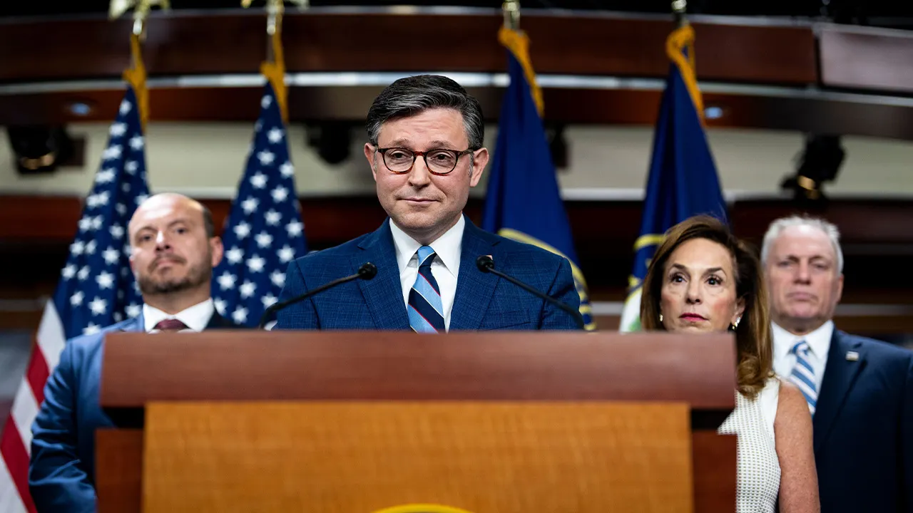 Disagreements over Obamacare jeopardize Republican cohesion as the shutdown continues