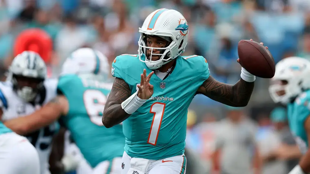 Dolphins' Tua Tagovailoa shares how he ignores distractions and criticism