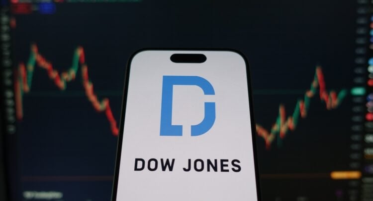 Dow Jones Today: DJIA Declines as Trump Suggests Shutdown Plan, Major Tech Earnings Arrive