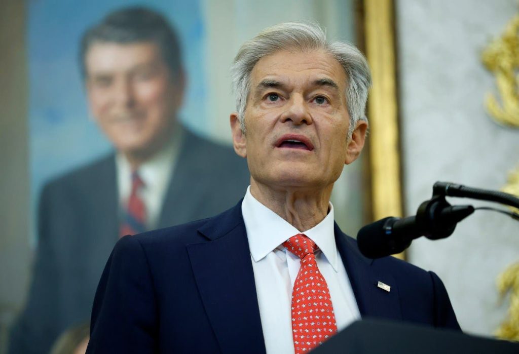 Dr. Oz Cautions That Some Seniors Could Face a Deteriorated Medicare Experience Next Year