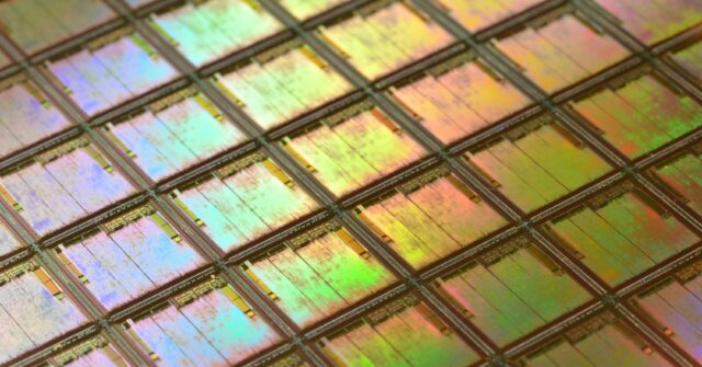 Dutch Authorities Take Over Chinese-Owned Chip Manufacturer