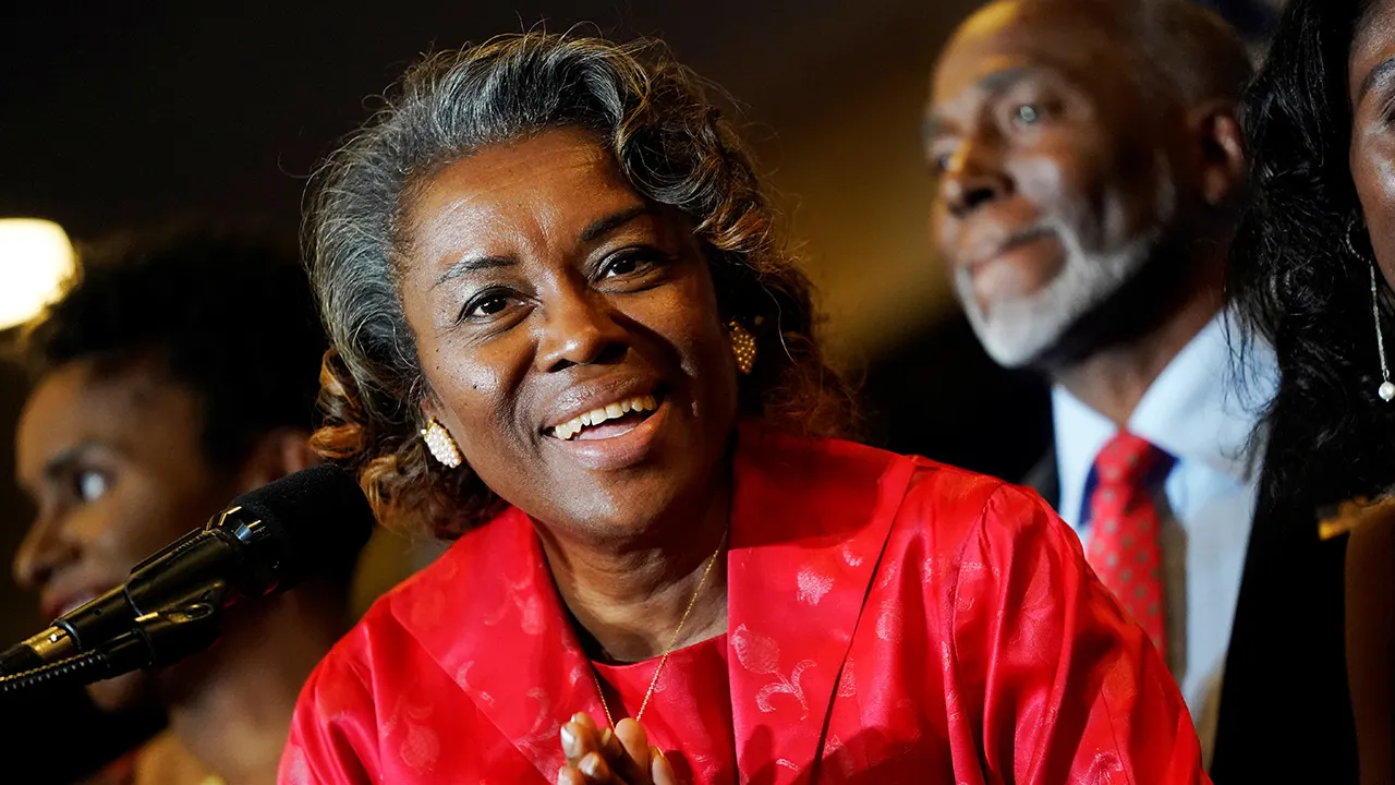 Earle-Sears attributes the impact of the Virginia shutdown to Spanberger's lack of response.