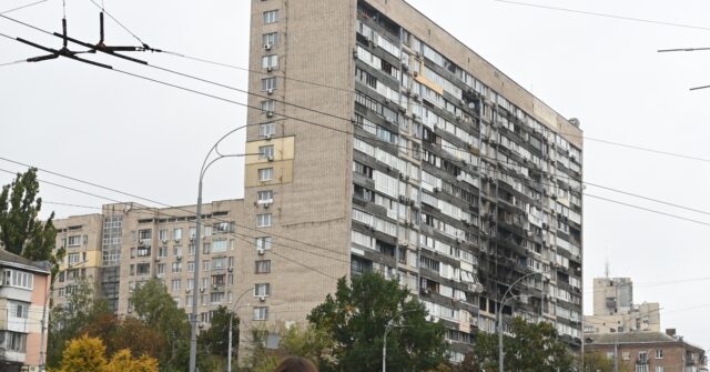 Electricity Returned to 800,000 in Kyiv Following Russian Attacks on Energy Infrastructure