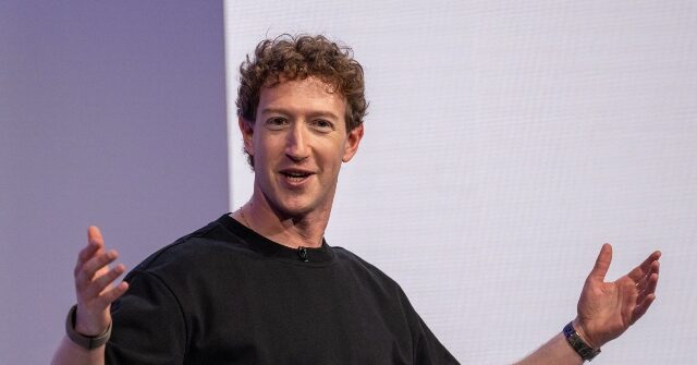 Facebook Halts Group for Focusing on ICE Agents