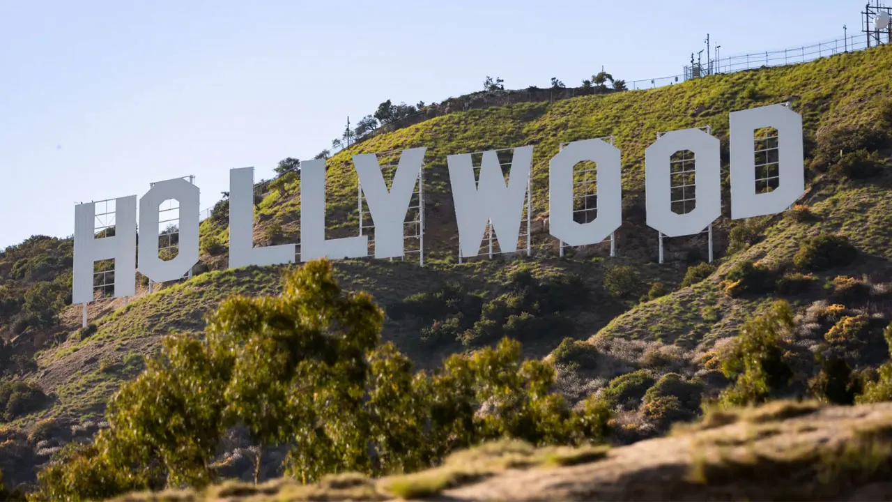 Film critic Richard Roeper believes Hollywood avoids taking chances on original content.