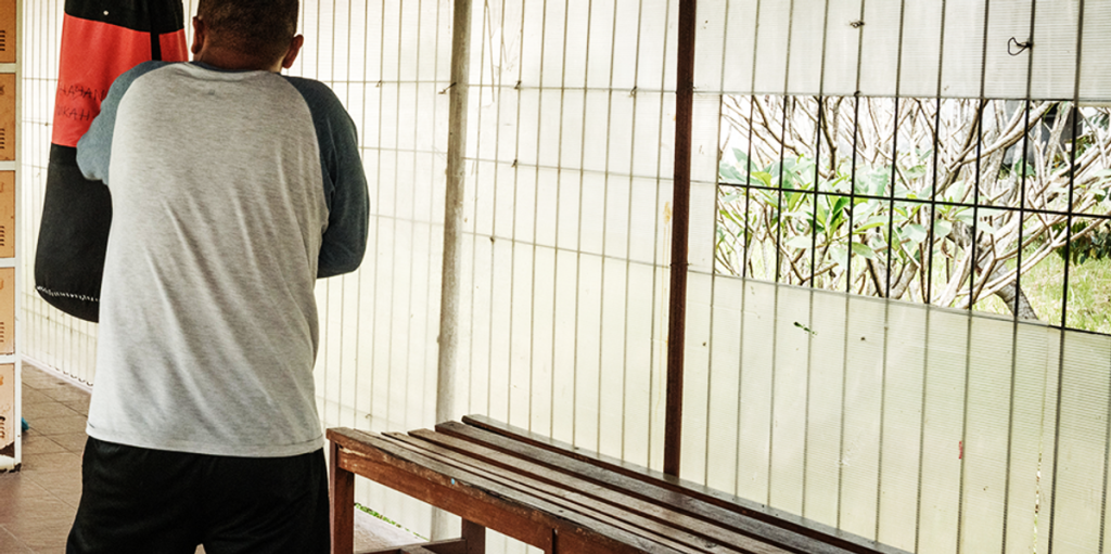 Florida man skilled in MMA fights off intruder: 'Just God and my hands. That's all.'