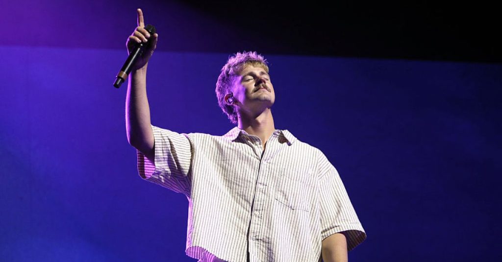 Forrest Frank Provokes Discussion in CCM by Choosing Not to Attend Dove Awards