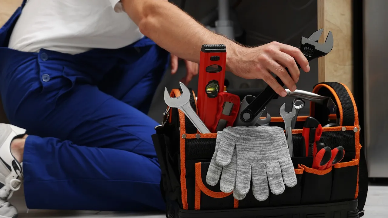 From simple repairs to major projects—this tool set covers everything